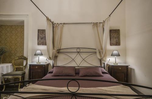 Lucca Historical Center Bed & Breakfast | La Bohème