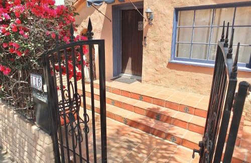 Belmont Shore House | La Brisa - One Block from the Beach