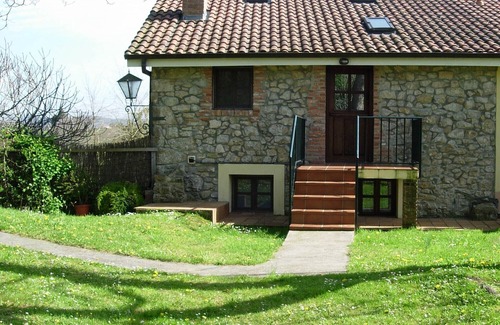 San Vicente de la Barquera Cottage | La Casa de Migegos for 4 people