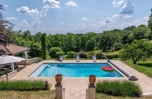 Saint-Cyr-au-Mont-d'Or Villa | La Campagne - family house with garden and pool