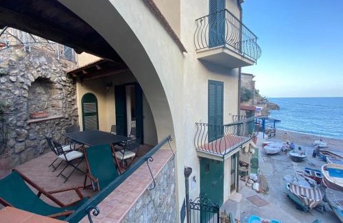 Marina del Cantone Apartment | La casa al mare