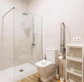 La Petxina Apartment | La casa de la pintora by Concept Flats