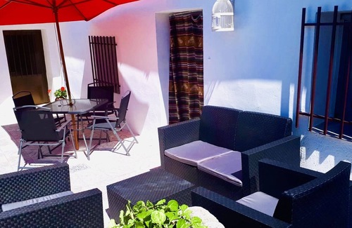 Alcabon House | LA CASA DE LOS LIRIOS