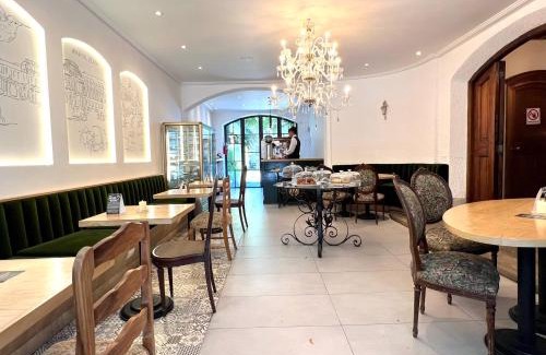 La Perla Hotel | La Casa del Balcón