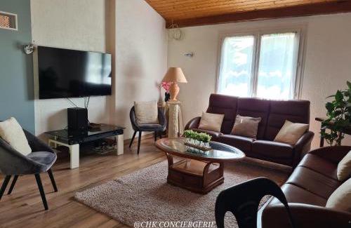 Mauleon House | La Casa - Gîte familal - 15min from Puy duFou