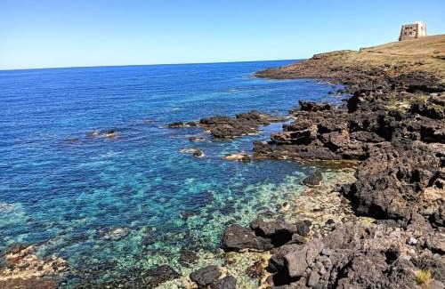 Ustica Ski Chalet | la casetta degli amici Ustica