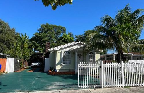 Allapattah House | “La Casita” Beautiful home in the heart of Miami !
