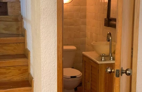 San Miguel Chapultepec House | La Casita - Fully Private 3 Floor House + Terrace