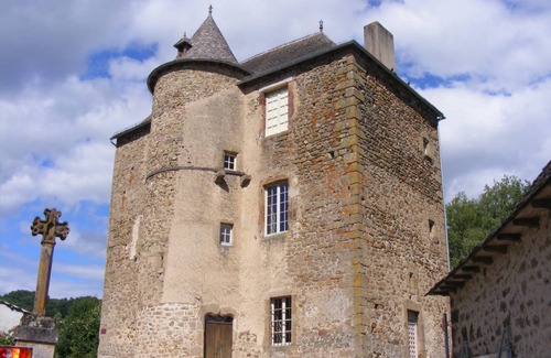 Auzits House | La Commanderie de Rulhe le Haut *****