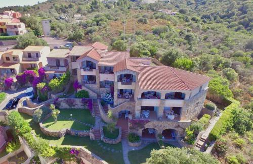 Cannigione Apartment | La Costa View