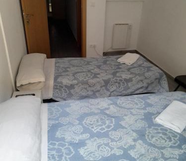 Zaragoza Centro House | La Ferroviaria -Suite 1 Dormitorio Con Salón más Baño Privado - Balcón - 2º Sin Ascensor-