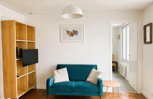 La Foret-Fouesnant Apartment | La Forêt-Fouesnant, appartement rénové pour 2, accès direct plage - FR-1-481-163