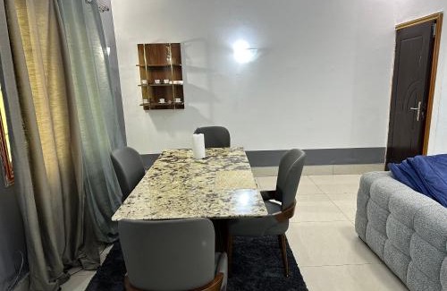 Pointe-Noire Apartment | La gare