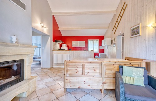 Salignac-Eyvignes House | La Grange de Léo – Large Family House with Shared Heated Pool in the Heart of Périgord Noir