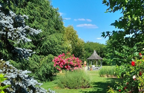 Saint-Sauveur-de-Flee House | La Grange - Guest house in Anjou Bleu