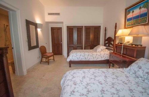 Punta Cana Villa | La Guappa - ocean front luxury villa in exclusive Punta Cana golf and beach resort