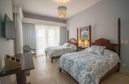 Punta Cana Villa | La Guappa - ocean front luxury villa in exclusive Punta Cana golf and beach resort