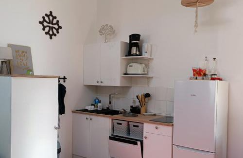 Puisserguier House | la guitoune du pélican halte à vélo