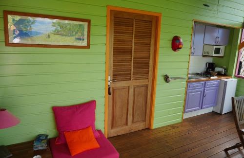 Duzer House | La Joupa case Anthurium