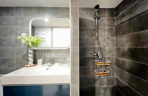 Quartier Administrations Apartment | La Loge - clim - coeur de ville