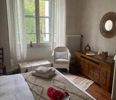 Esperaza House | La Maison d'hôtes du Chapelier