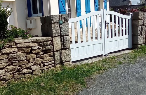 Pleumeur-Bodou House | LA MAISON DU DOLMEN by the sea in Ile Grande