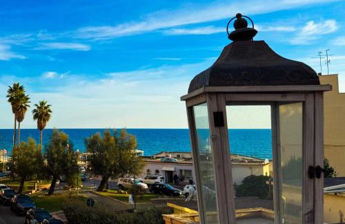 Anzio Apartment | LA MAISON DU PORT - Superior Apartment, bright, glam, and refined with a wonderful sea view in Anzio city center