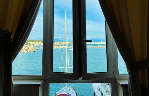 Anzio Apartment | LA MAISON DU PORT - Superior Apartment, bright, glam, and refined with a wonderful sea view in Anzio city center