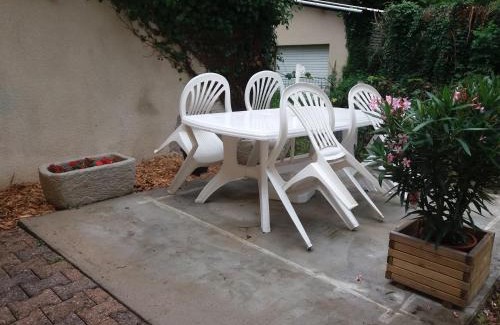 Lye House | La Maison Jaune à 12min du ZooParc de Beauval 2-6pers