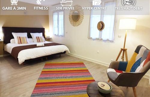 Les Mureaux Apartment | LA MARINA-Center-Parking-StationtoParis