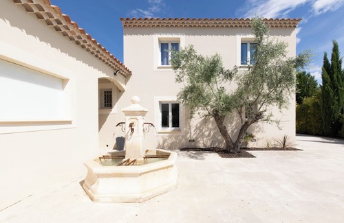Carpentras House | La Perle du sud
