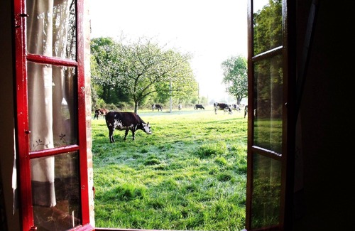 Saint-Aubin-de-Bonneval House | "La Petite Cauvinière