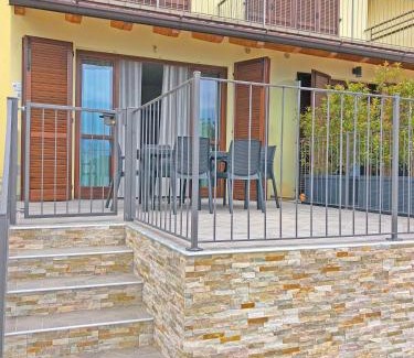 Pieve Apartment | La Quiete 09 terrace apartment by Gardadomusmea