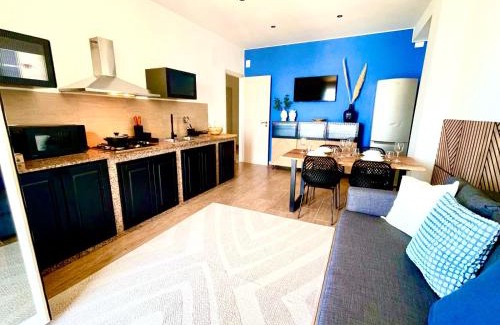 Aspra Apartment | La Riva - Seashore