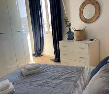 Aspra Apartment | La Riva - Seashore