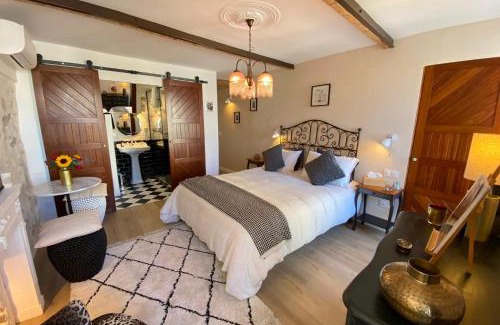 Vence House | La Sanverine private room historic center Vence