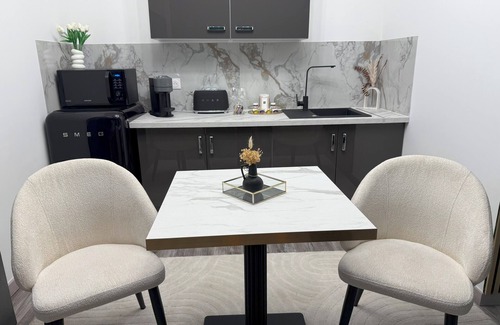 Gaillard Apartment | La Suite Genève Gaillard-Jaccuzi