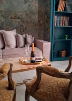 Cremieu House | La Suite Quatre de Saint Jean