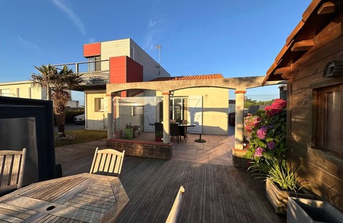 La Plaine-sur-Mer House | La Tara - Vue mer - Parking - Terrasse