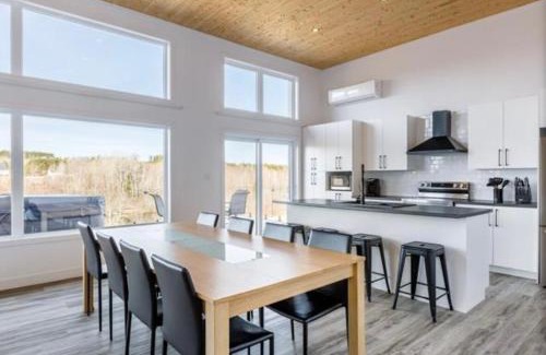 Mauricie Ski Chalet | La Tranquilité Moderne