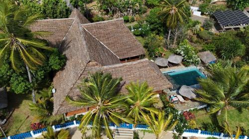 Ambaro Villa | La Vie Est Belle