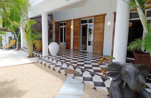 Camp Bestel Villa | La Villa Coloniale aux Charmes des îles
