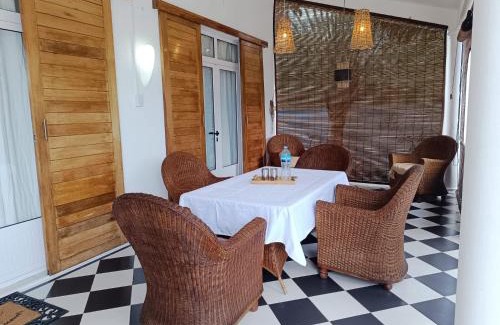 Camp Bestel Villa | La Villa Coloniale aux Charmes des îles