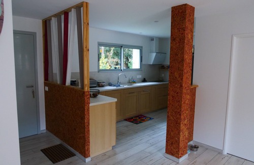 Lacanau Villa | La Villa de Longarisse Lacanau located 50m from Lacanau lake and its beaches!