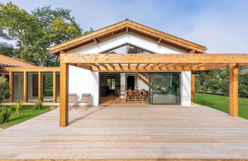 Moliets-et-Maa Villa | 🏡 La Villa des Résiniers - Heated pool, forest & ocean just around the corner!