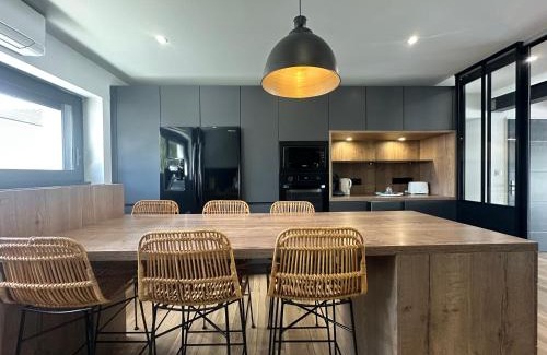 Mont-de-Marsan Villa | La Villa Estienne - Spacieuse - Conviviale - 6 Chambres - Parking privé