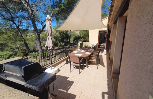 Esparron-de-Verdon House | La Villa Léonie Entre Pinède et Garrigue au Bord du Lac. 200m Accès Direct lac