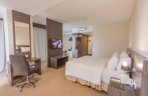 Balige Hotel | Labersa Hotel & Convention Centre Toba