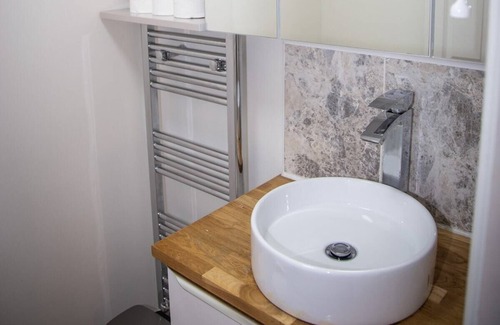 Rochester House | Labode Properties - Rochester Central 3 Bed