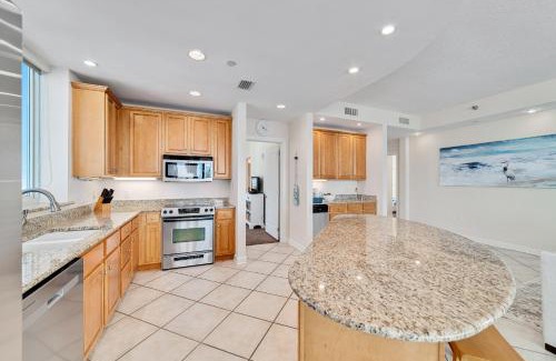 Gulf Shores Apartment | Lagoon Tower 1201